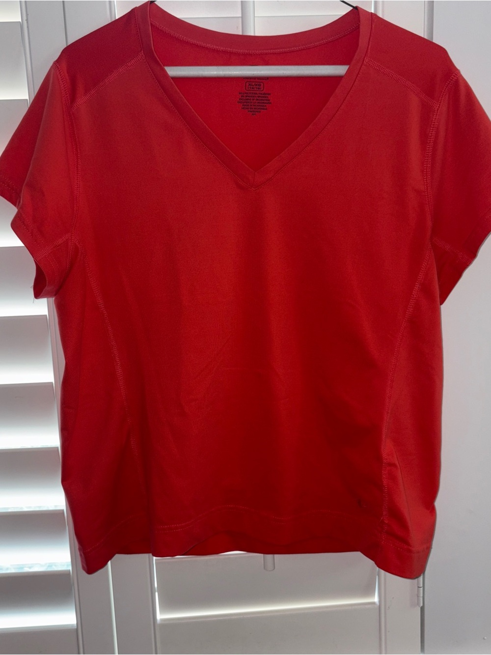 Women’s Coral Athletic Works T-Shirt Size: XL